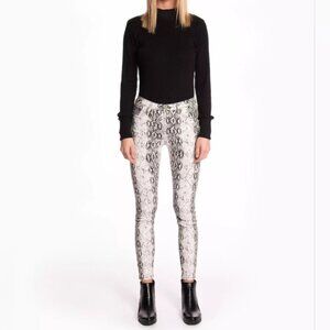 The People Vs Snakeskin Low Rise Jeans Rascal New NWT Size 8 Animal Print Skinny